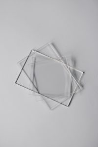 Home Acrylaat op maat bewerkt met kunststof frezen voor nauwkeurige vormen en afmetingen als glas alternatief